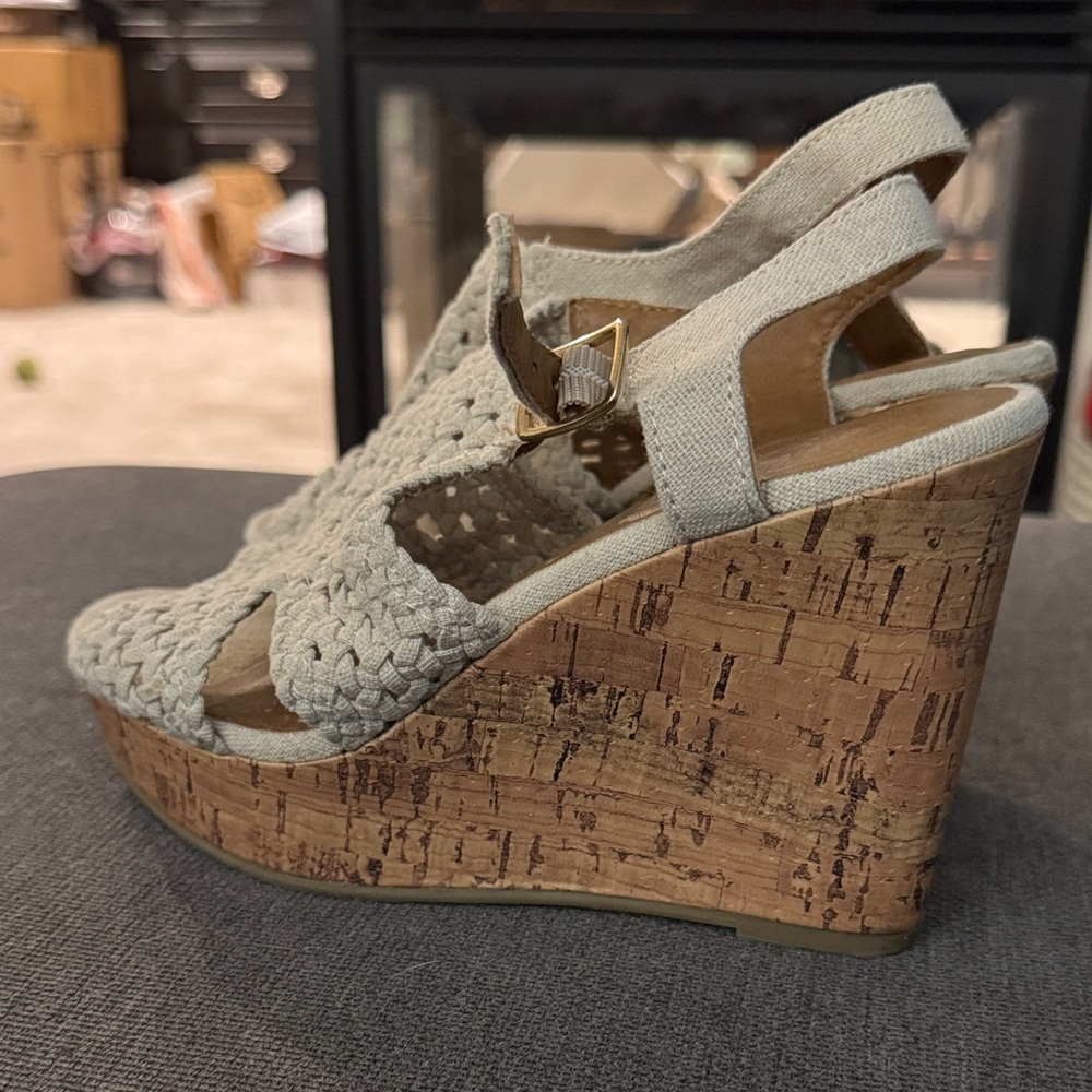 SO Women's Cream Espadrille Sandals